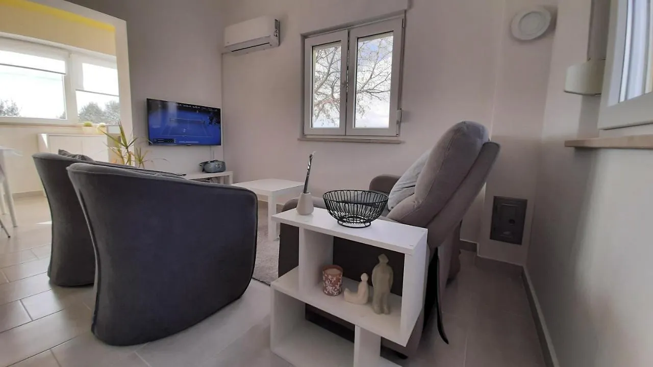 Holiday House Romi Pula Ferienhaus