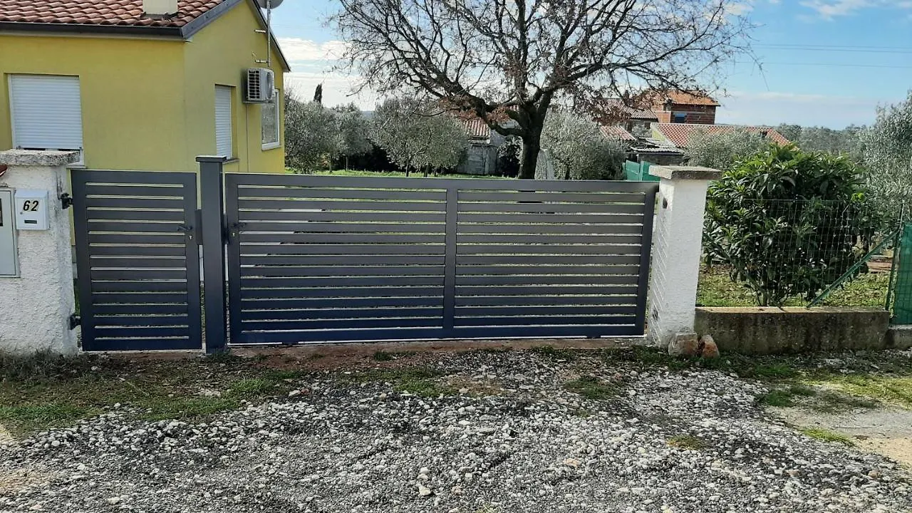 Ferienhaus Holiday House Romi Pula