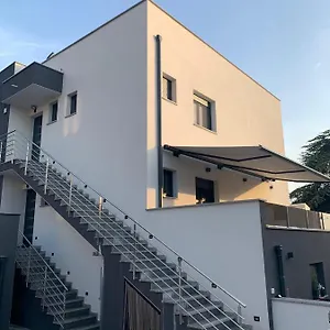 Galeb Osjecka Ulica 37 Pula